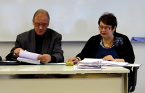 40 v kokous ,sihteeri Veikko Katajamäki ja puheenjohtaja Tuula Katajamäki